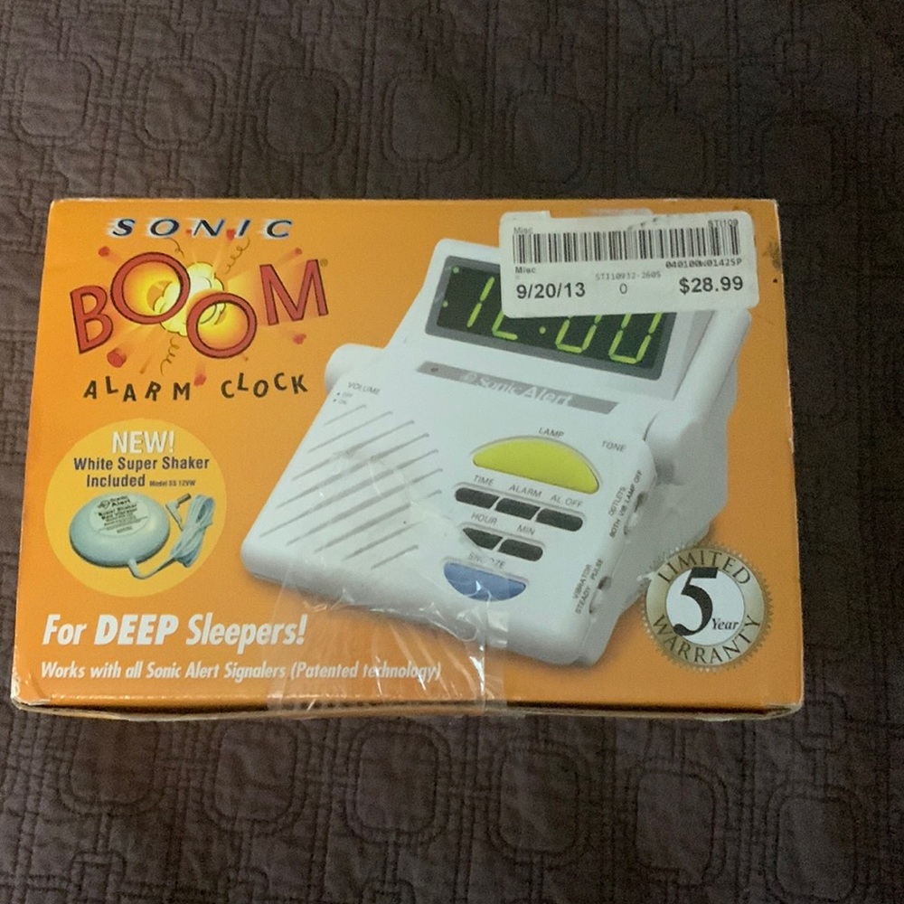 Alarm clock. Don’t know if it works. Never used it.